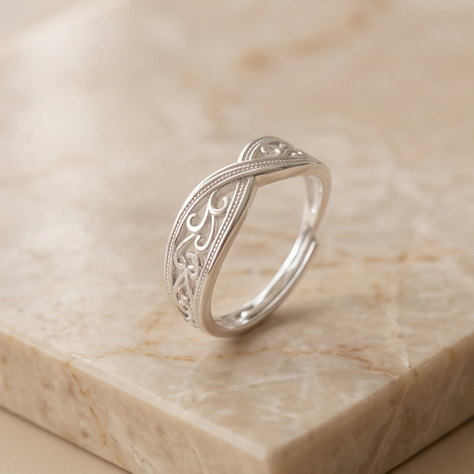 Adeline Silver Floral Yüzük
