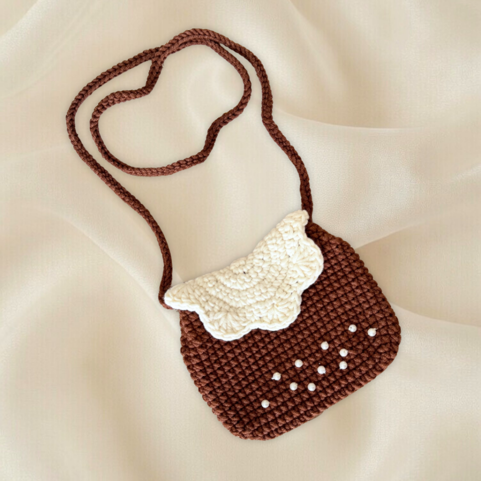 Vintage El Örgüsü Mini Omuz Çantası – İnci Detaylı Handmade Çanta