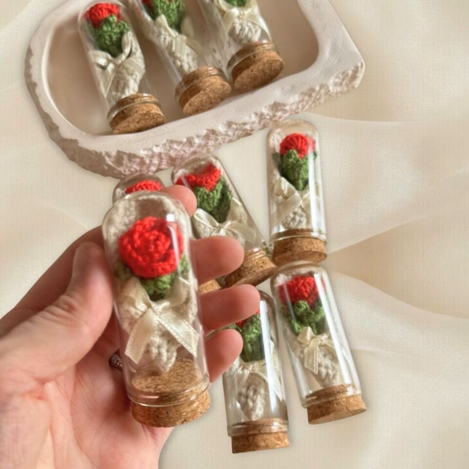 El Örgüsü Gül Cam Şişe Nişan Hediyeliği – Nişan, Söz, Nikah Şekeri ve Anneler Günü İçin 20 Adet ve Üzeri Toplu Satış