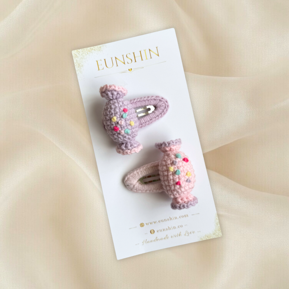 El Yapımı Amigurumi Şeker Çıtçıt Toka – Pastel Örgü Saç Klipsi