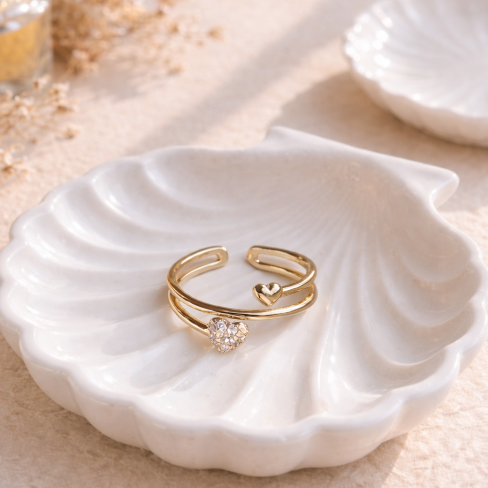 Kalp Detaylı Zirkon Taşlı Ayarlanabilir Çelik Yüzük