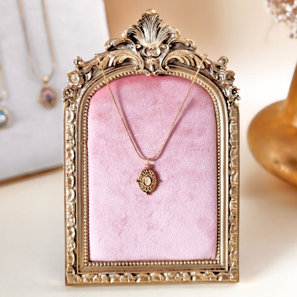 Vintage Çelik Kolye – Pembe Taşlı Oval Çelik Kolye