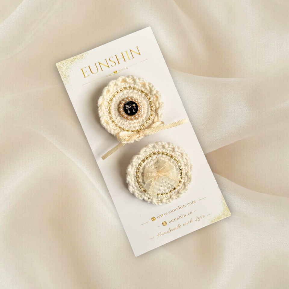 Vintage Yuvarlak Klips Toka – Fiyonk Detaylı El Yapımı Örgü Saç Tokası | Kız Çocuk & Kadın