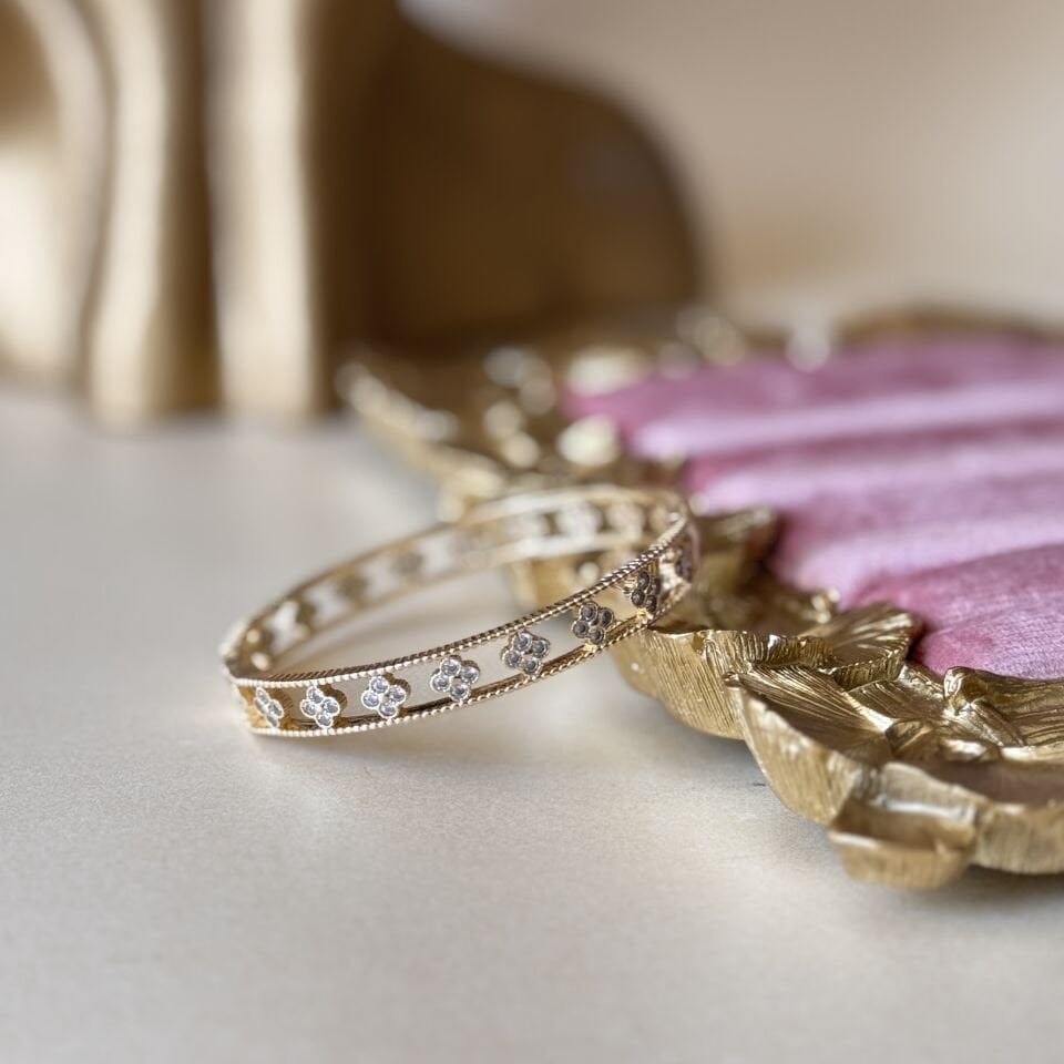 Çelik Kelepçe Bileklik Zirkon Detaylı