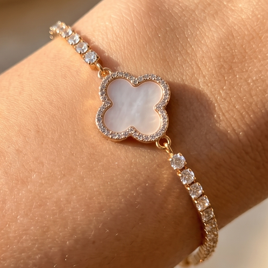 Luna Clover Bileklik • Premium Line