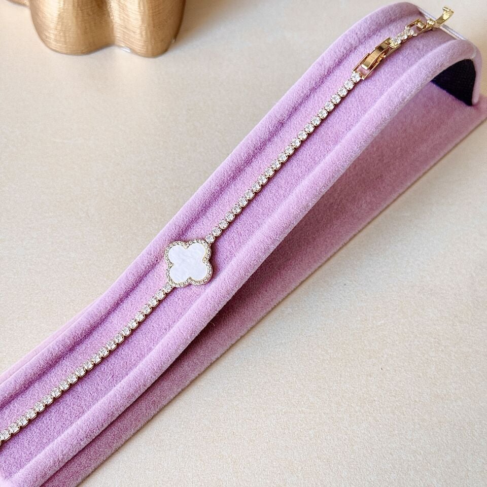 Yonca Detaylı Zirkon Gold Bileklik