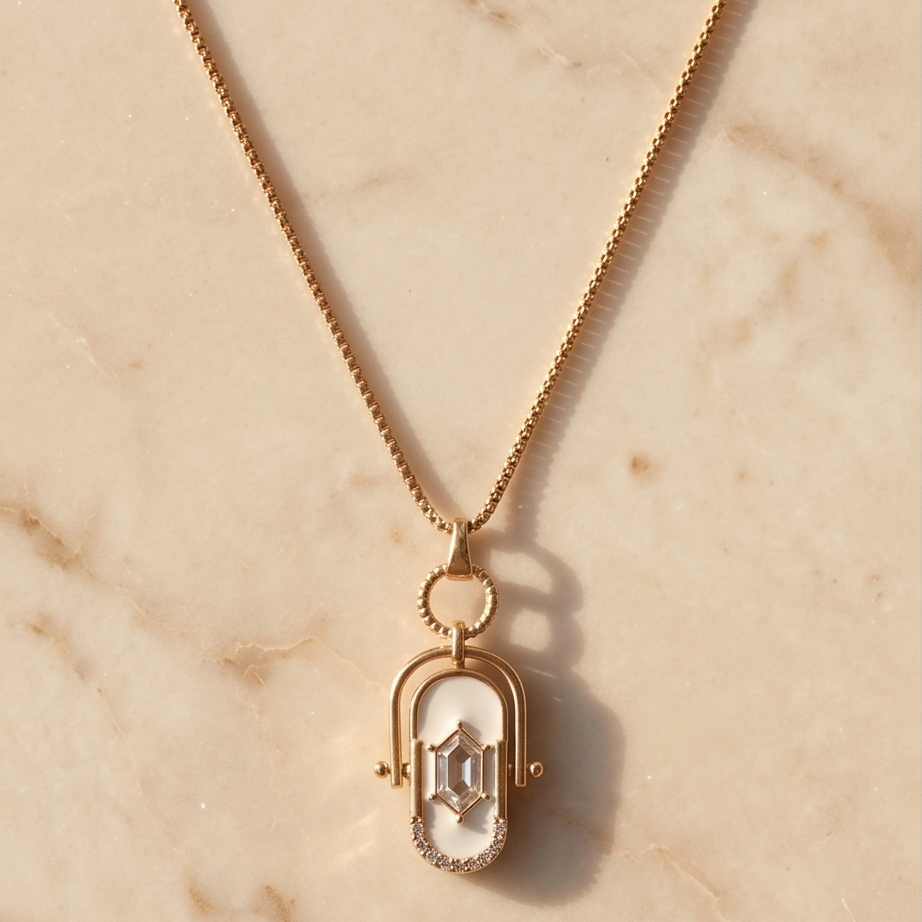 Signature Lock Kolye · Premium Line