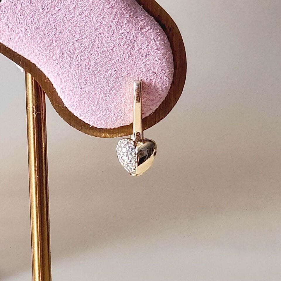 Minimal Kalp Detaylı Gold Küpe