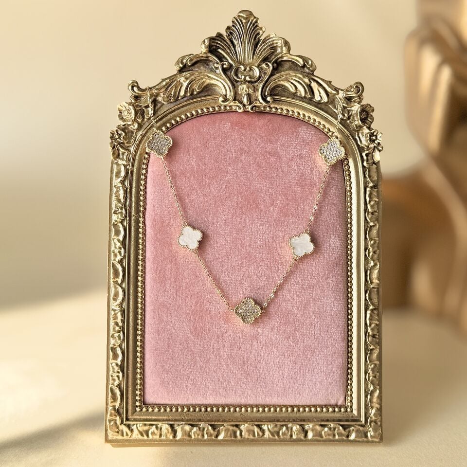 Yonca Detaylı Gold Kolye