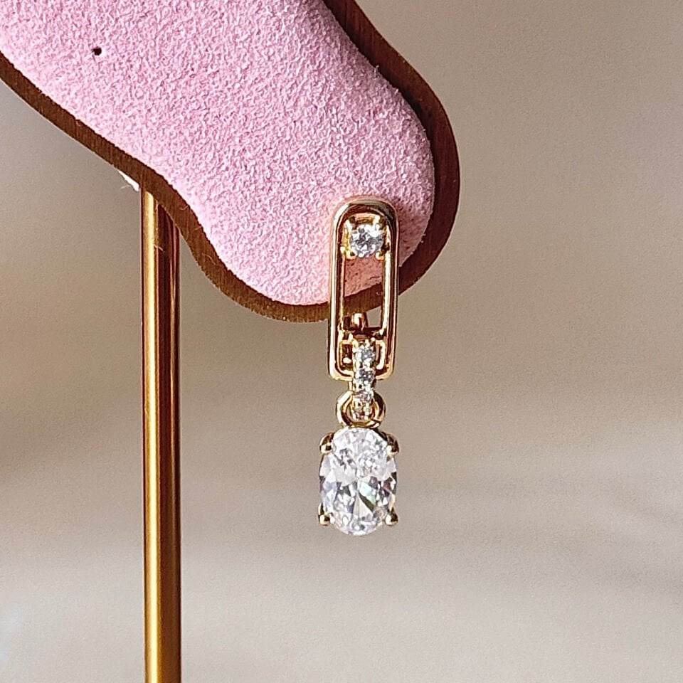 Zirkon Taşlı Sallantılı Küpe 14K Gold Kaplama