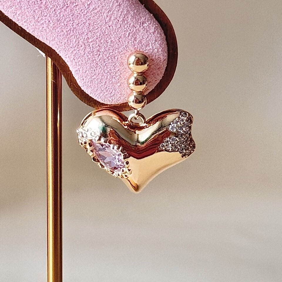 Kalp Figürlü Sallantılı Küpe 14K Gold Kaplama